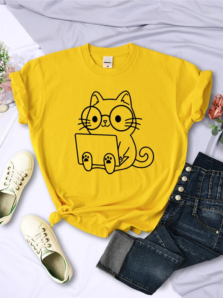 Careful Study Of Work Cat Sketches Women T-Shirt Personality Trend Casual Tee Clothing Street Creative Tops Female Short Sleeve